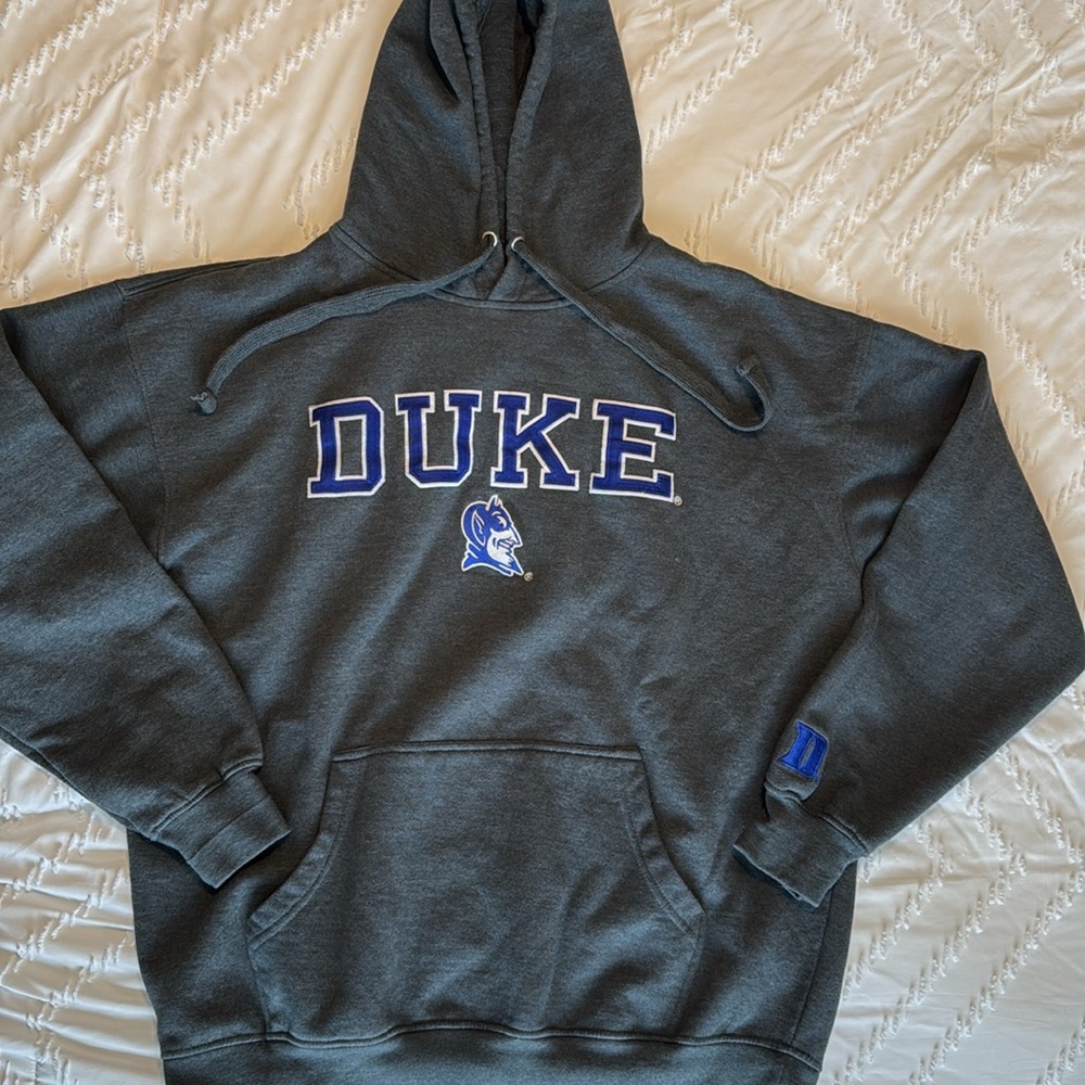Old Varsity Brand Duke Blue Devils embroidered hoodie sweatshirt EUC